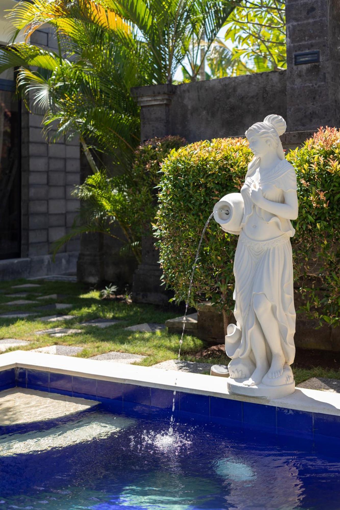 Designer Studio Emy Sanur Bagian luar foto
